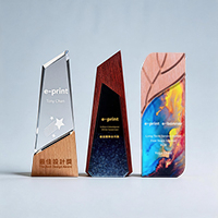 Wooden_Crystal_Trophy